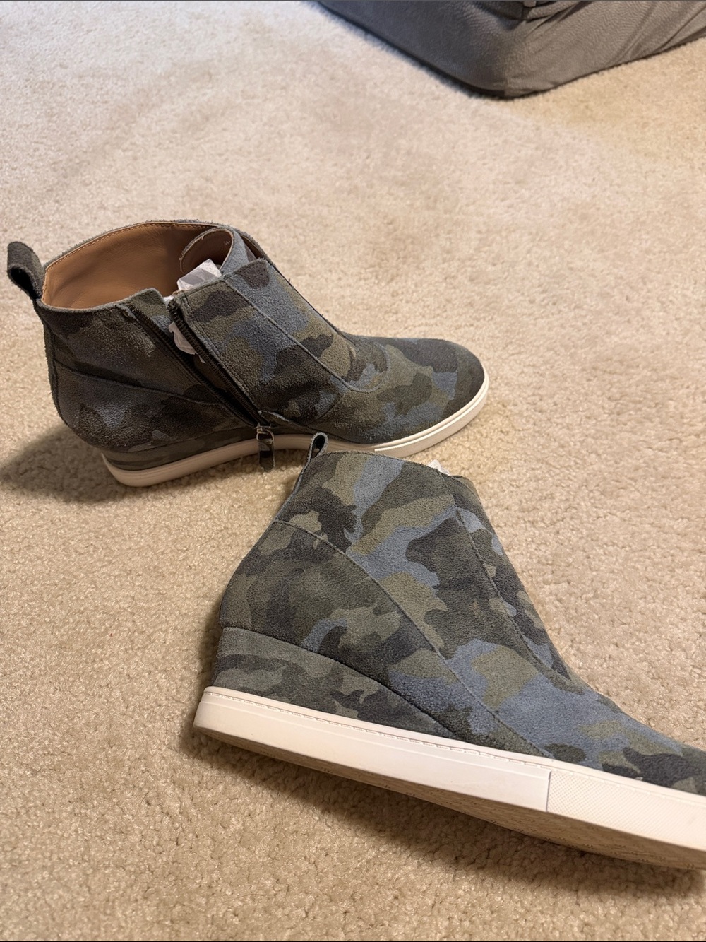 Paolo Green Camouflage Wedge High-Top Sneakers